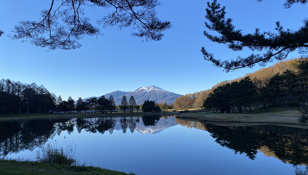 紅葉×浅間山！秋の絶景を楽しむリゾートゴルフ