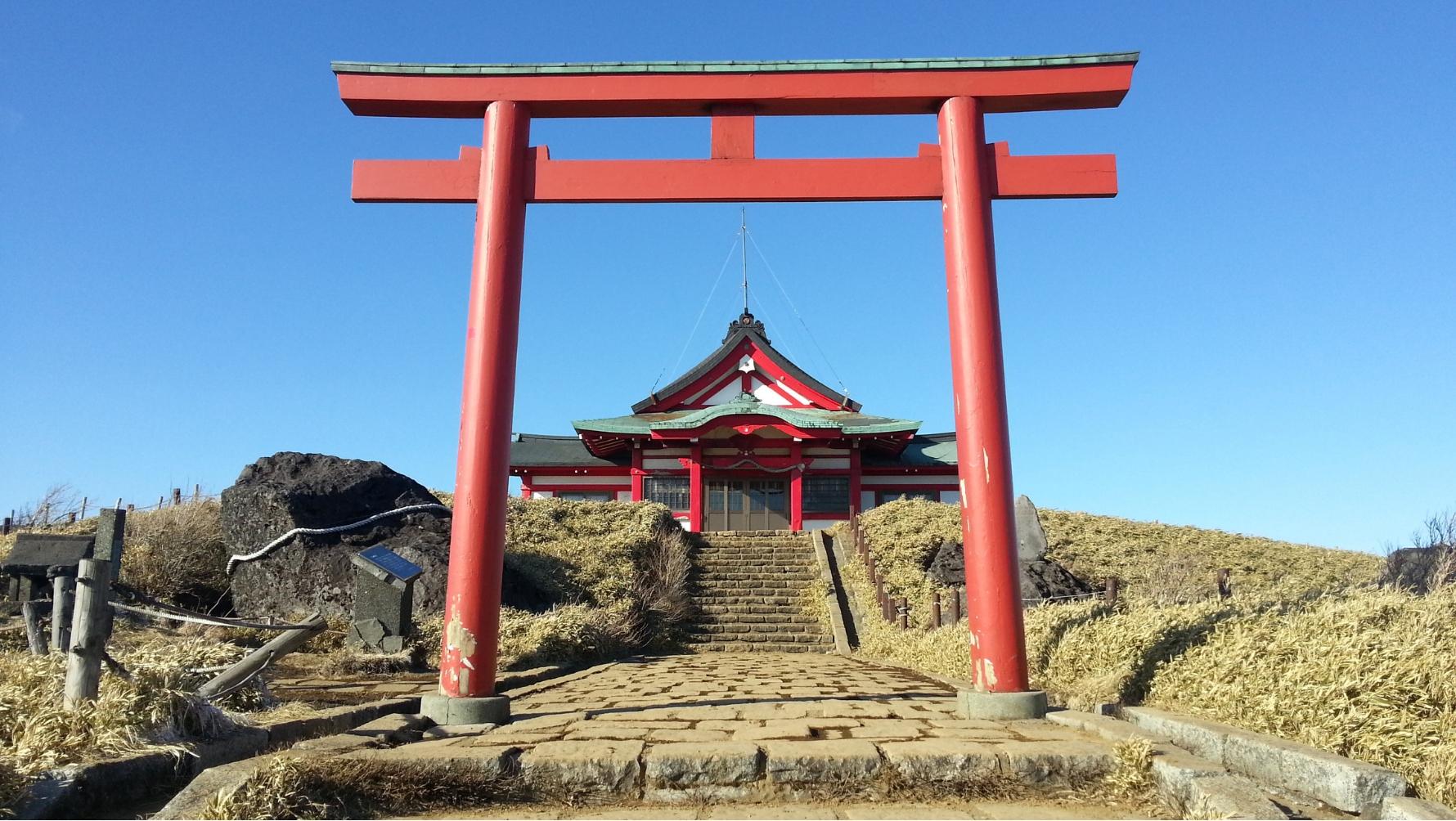 天空の社殿「箱根元宮」