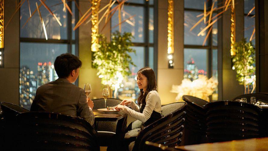 DINING & BAR TABLE 9 TOKYO　店内