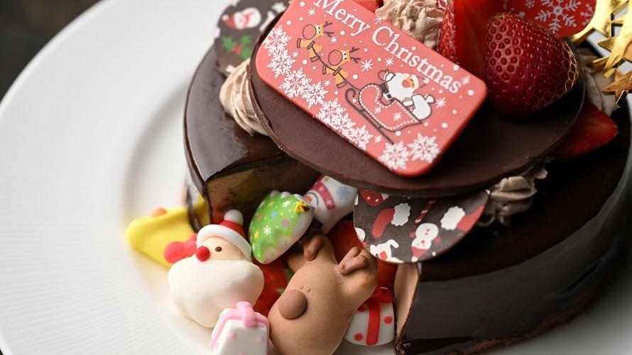 聖夜を彩る特別なクリスマスケーキでラグジュアリーなクリスマスナイトを